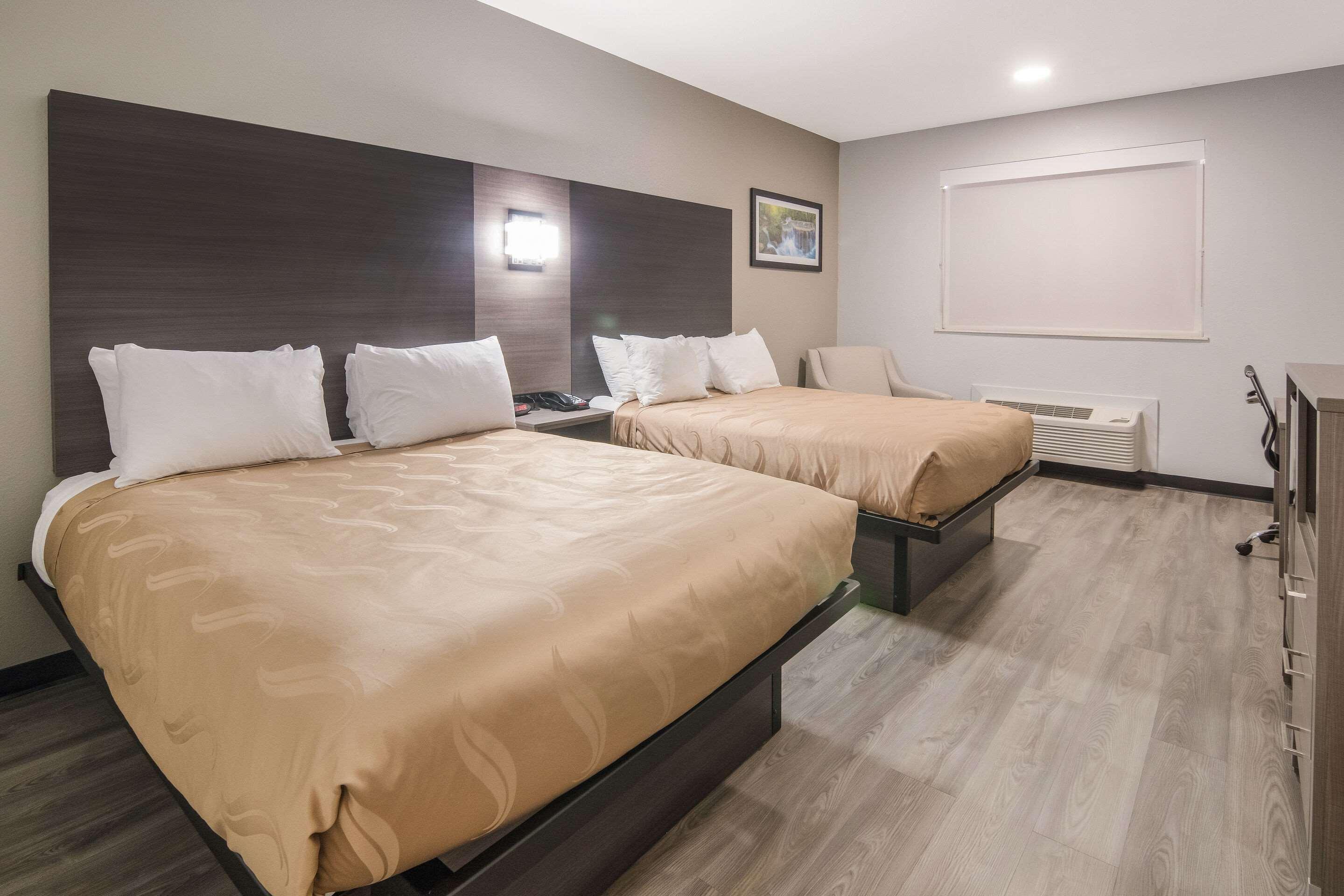 Quality Inn & Suites Fort Worth Extérieur photo