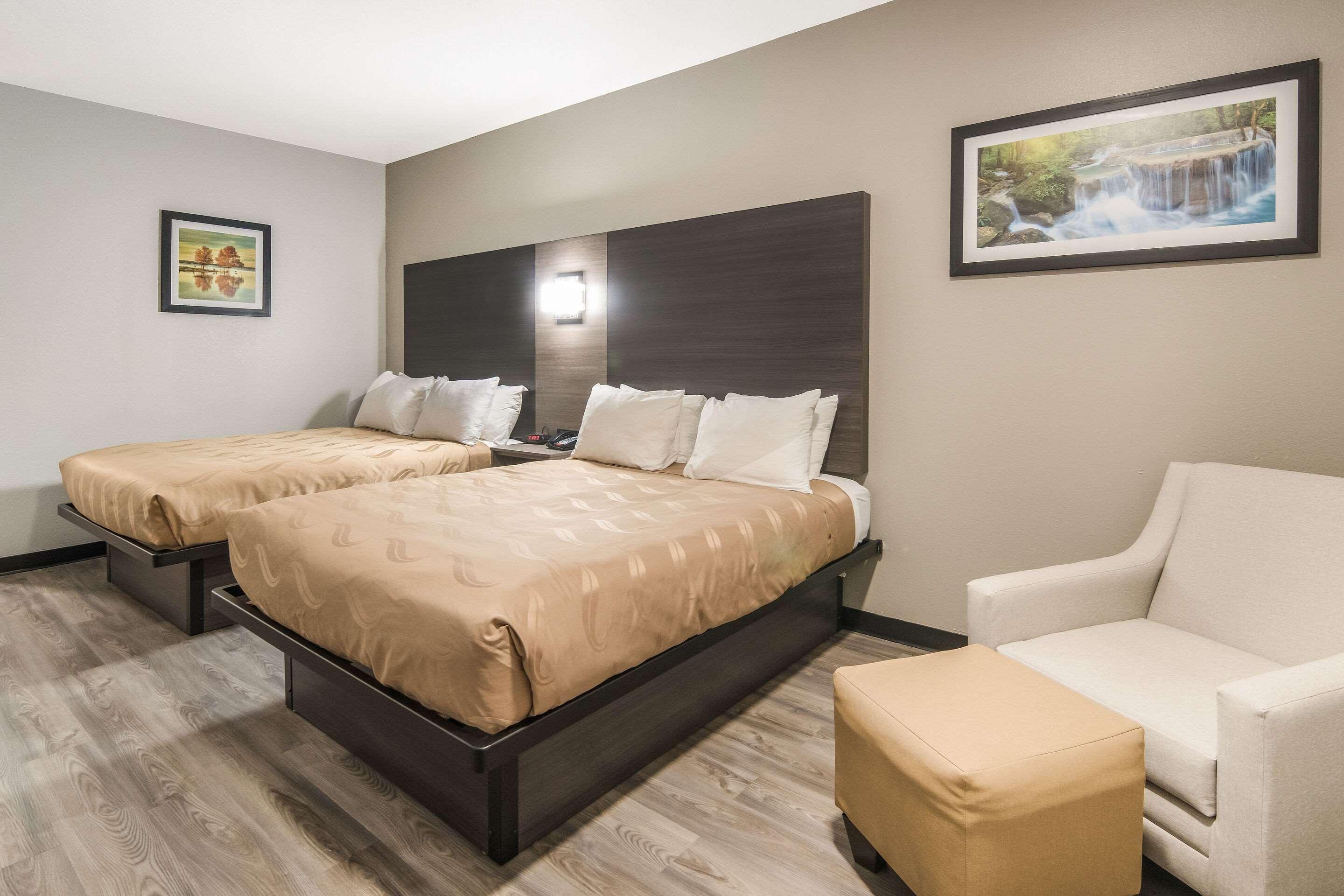 Quality Inn & Suites Fort Worth Extérieur photo