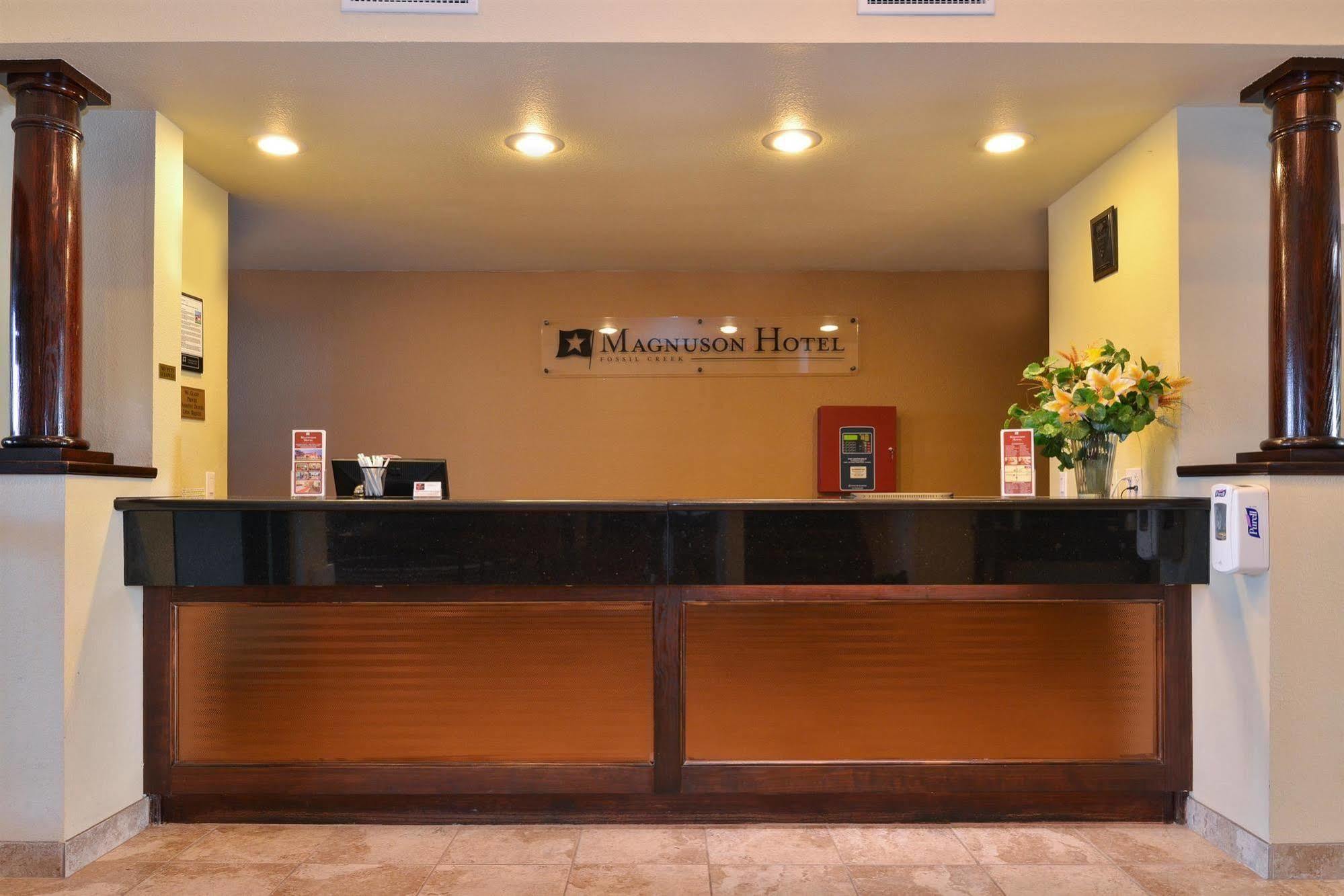 Quality Inn & Suites Fort Worth Extérieur photo